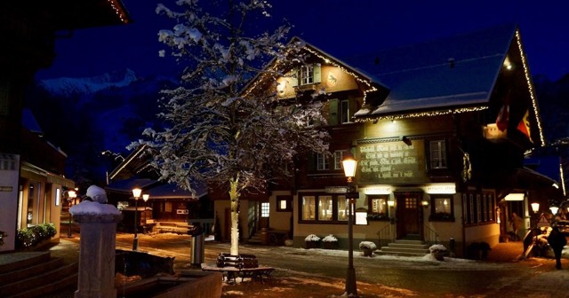 Gstaad Table: luxury table bookings