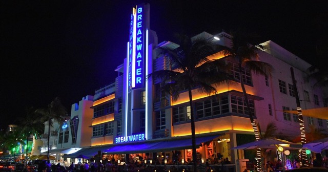 South Beach Miami Table: luxury table bookings