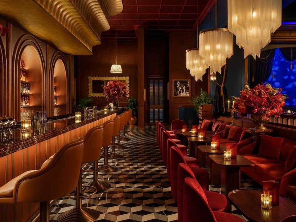 Carbone, Atlantis The Royal